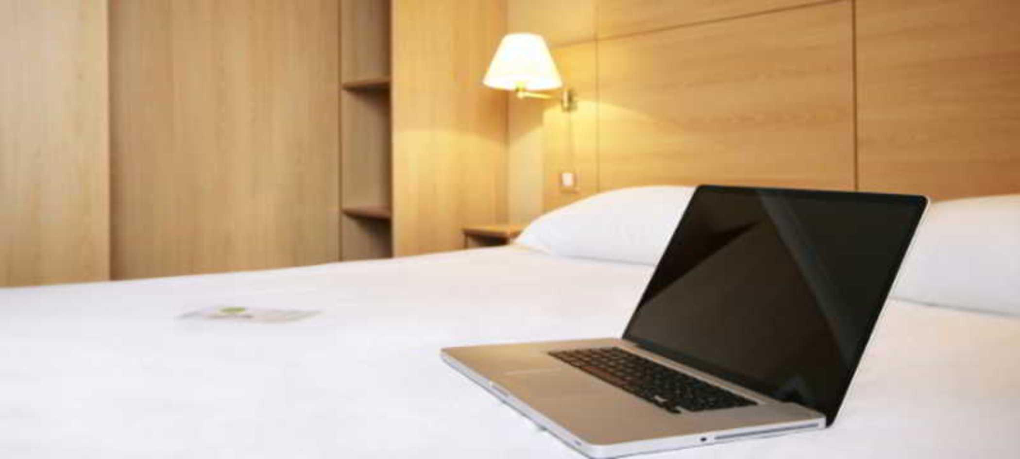 Hotel Campanile & Restaurant Brussels 3*
